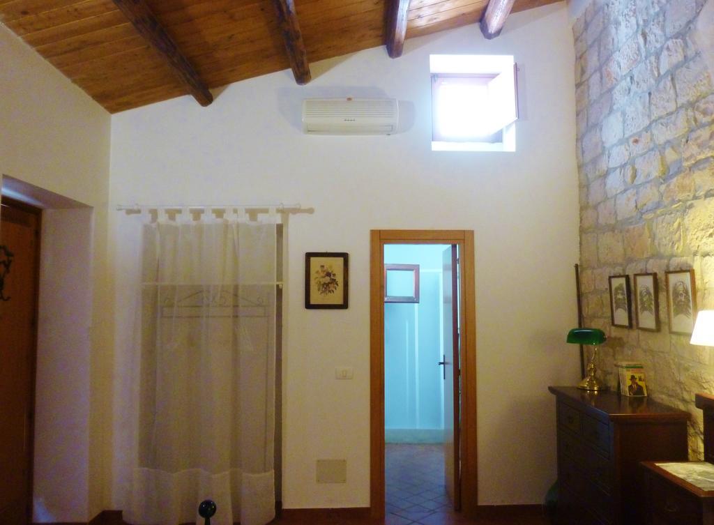 Liola ξενώνας Μόντικα Εξωτερικό φωτογραφία